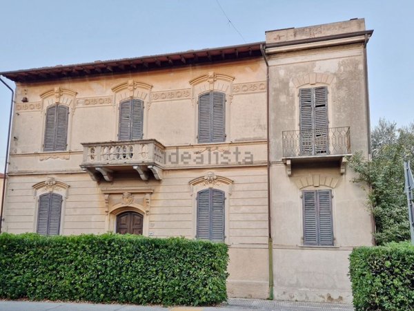 casa indipendente in vendita a Pisa in zona Riglione