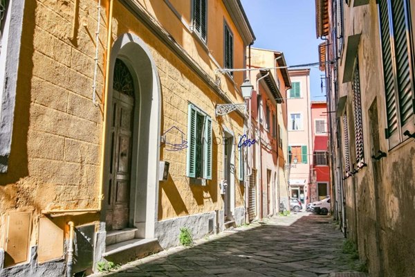casa indipendente in vendita a Pisa in zona Lungarni