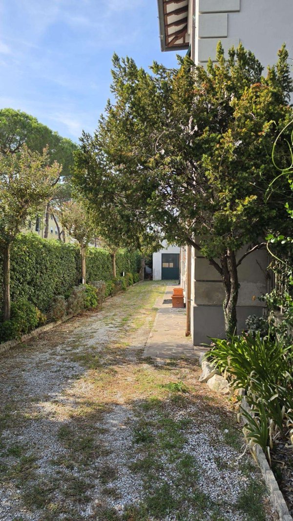 casa indipendente in vendita a Pisa in zona Porta a Lucca