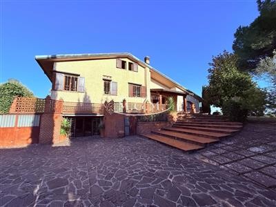 casa indipendente in vendita a Pisa in zona Stazione