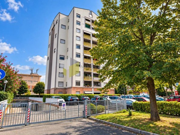 appartamento in vendita a Pisa in zona Landi