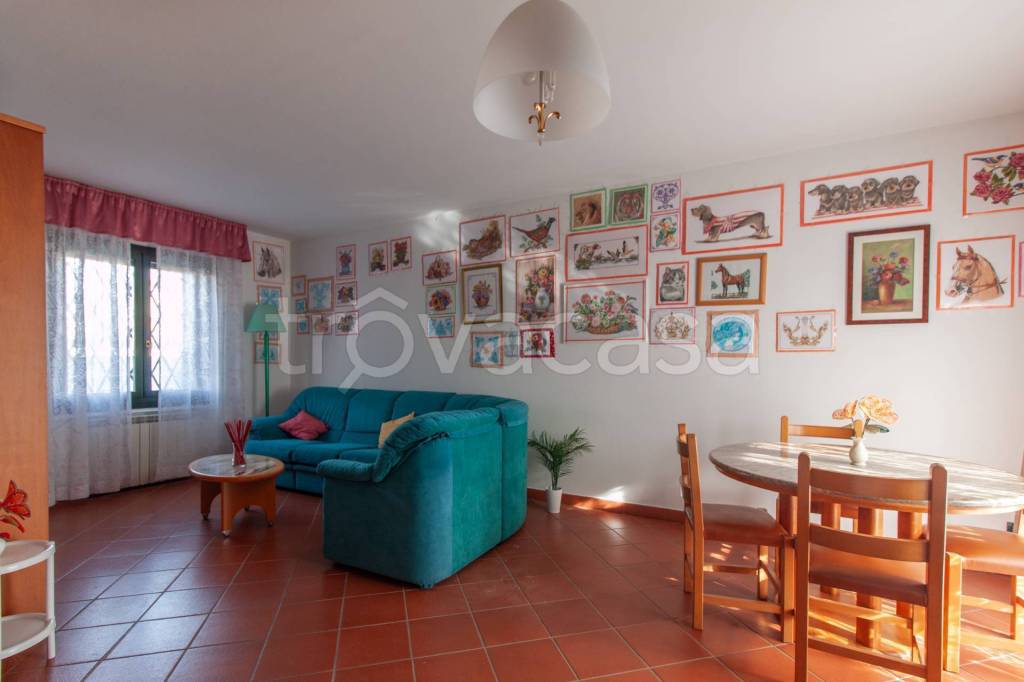 casa indipendente in vendita a Pisa in zona Riglione