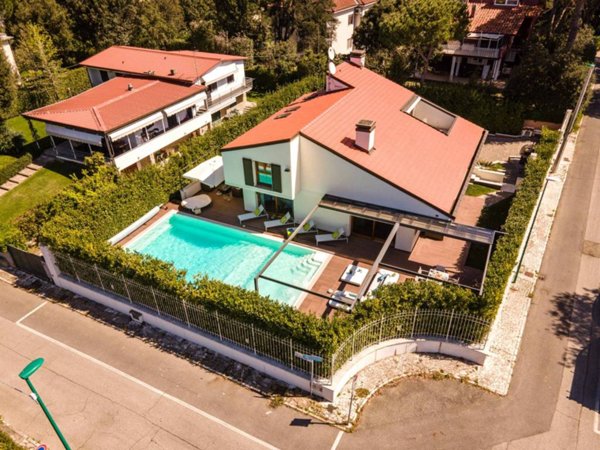 casa indipendente in vendita a Pisa in zona Tirrenia