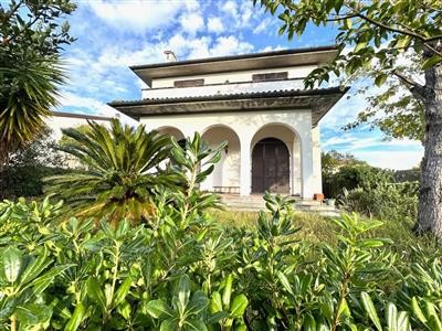 casa indipendente in vendita a Pisa in zona Porta a Lucca