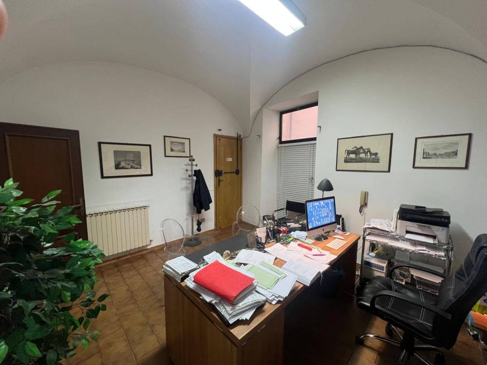 ufficio in vendita a Pisa in zona Quartiere San Francesco