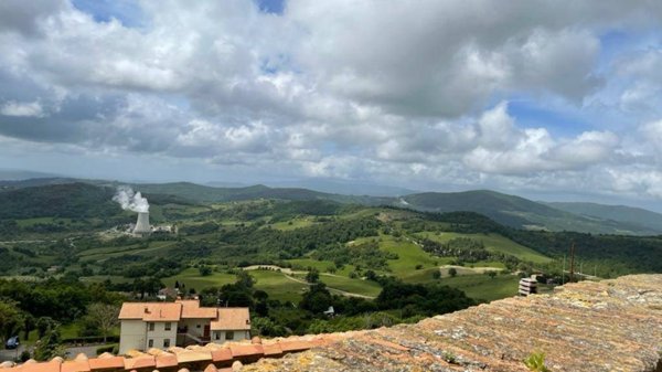 casa semindipendente in vendita a Pomarance in zona Serrazzano