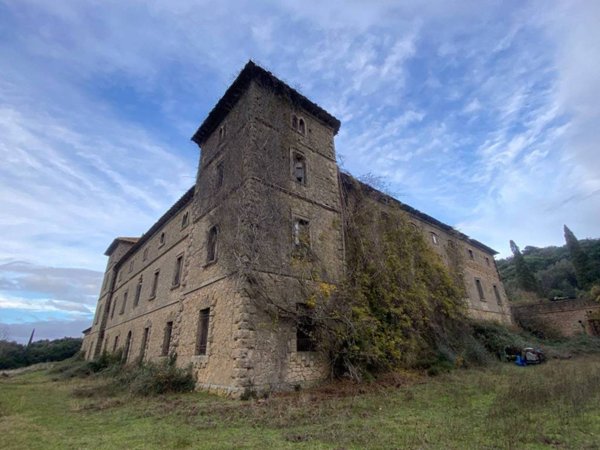 casa indipendente in vendita a Pomarance