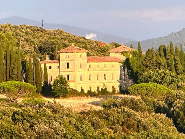 casa indipendente in vendita a Pomarance