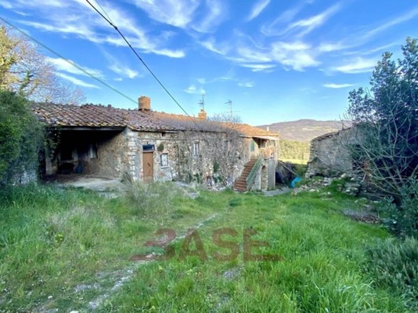casa indipendente in vendita a Pomarance in zona Serrazzano