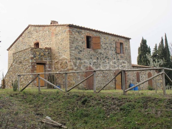 casa indipendente in vendita a Pomarance