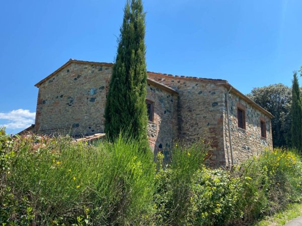 casa indipendente in vendita a Pomarance