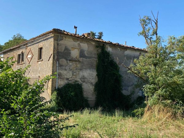 casa indipendente in vendita a Pomarance