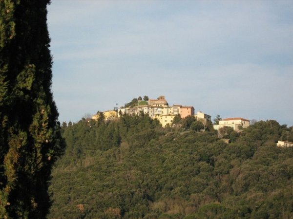 appartamento in vendita a Pomarance in zona Micciano