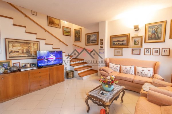 casa indipendente in vendita a Pomarance