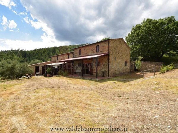 casa indipendente in vendita a Pomarance