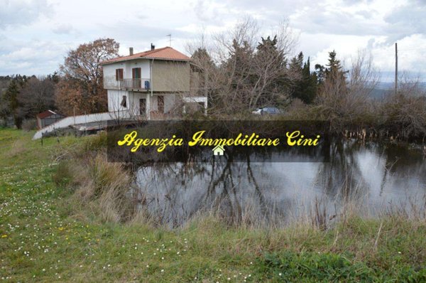 casa indipendente in vendita a Pomarance