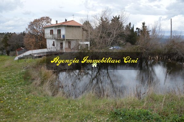 casa indipendente in vendita a Pomarance