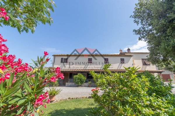 casa indipendente in vendita a Pomarance