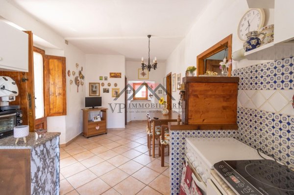 appartamento in vendita a Pomarance in zona Montecerboli