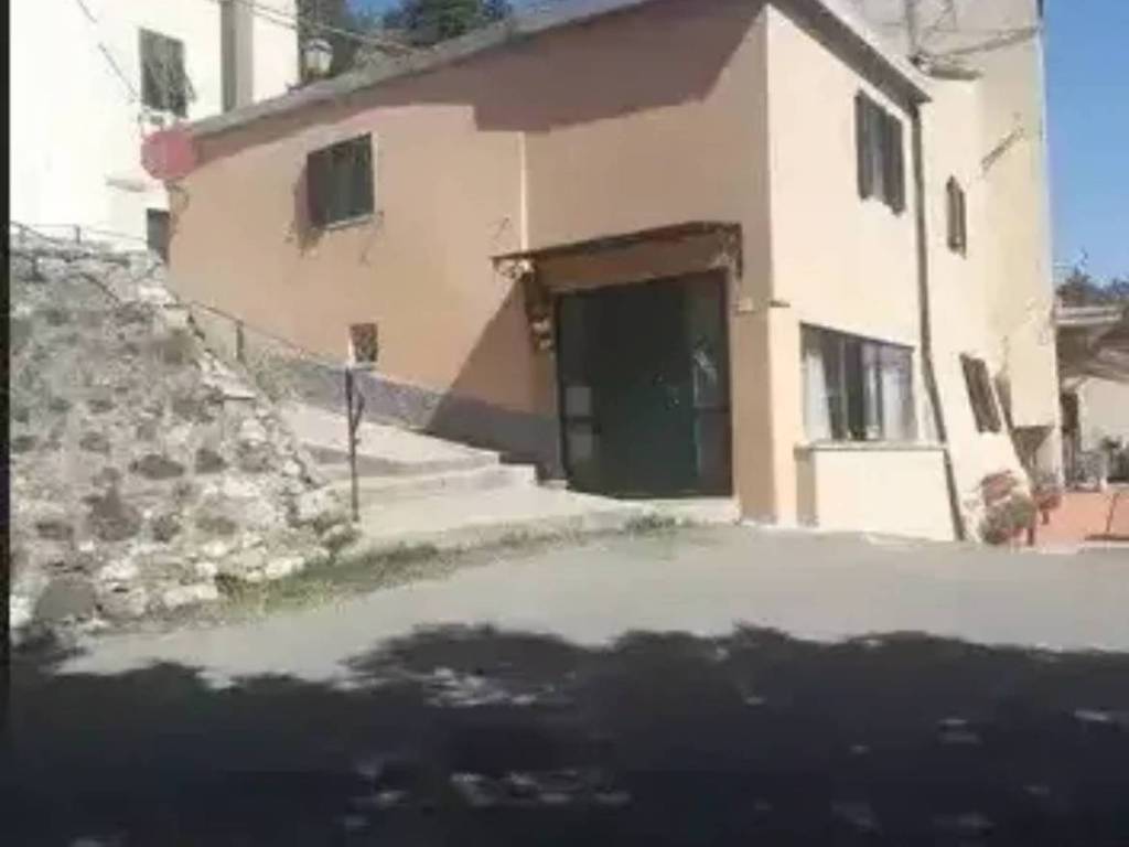 casa indipendente in vendita a Pomarance