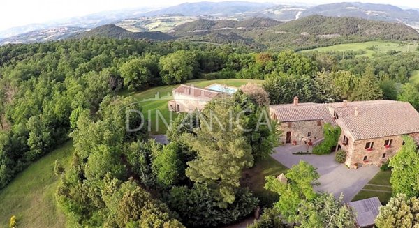 casa indipendente in vendita a Pomarance
