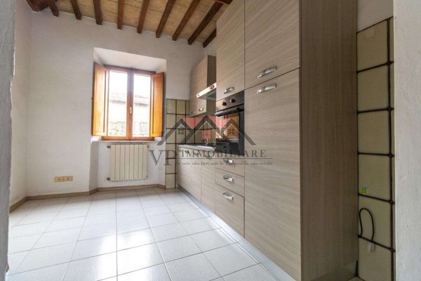 intera palazzina in vendita a Pomarance