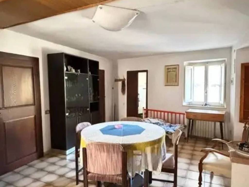 appartamento in vendita a Pomarance in zona Montecerboli