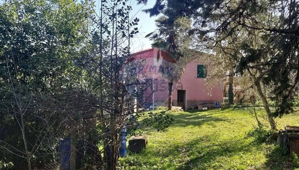 casale in vendita a Pomarance