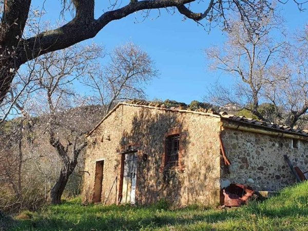 casa indipendente in vendita a Pomarance in zona Lustignano