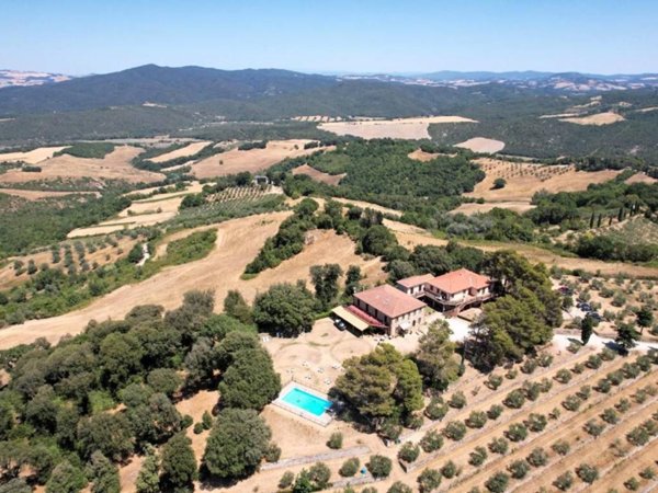 casa indipendente in vendita a Pomarance