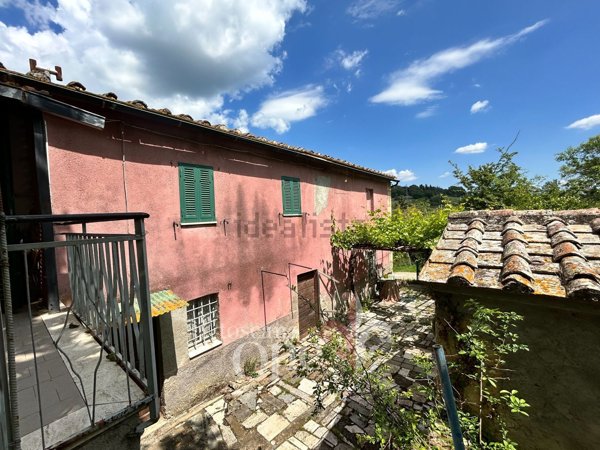 casa indipendente in vendita a Pomarance