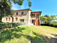 casa indipendente in vendita a Pomarance in zona Serrazzano