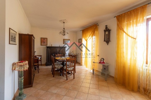 appartamento in vendita a Pomarance in zona Serrazzano