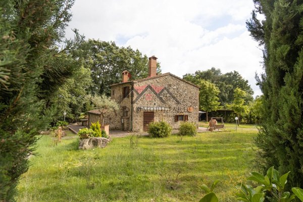 casa indipendente in vendita a Pomarance in zona Serrazzano
