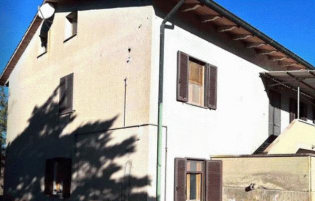 appartamento in vendita a Pomarance in zona Serrazzano