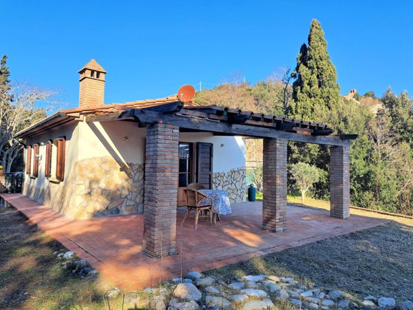 casa indipendente in vendita a Pomarance