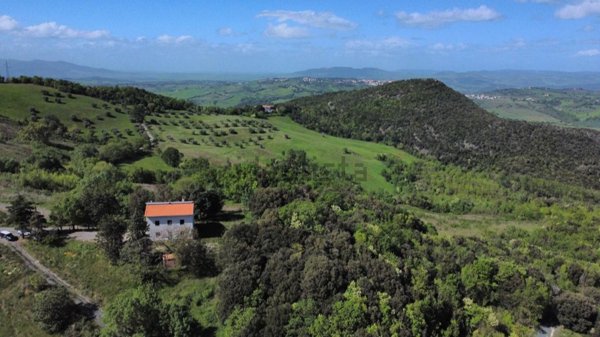 casale in vendita a Pomarance