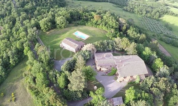 casa indipendente in vendita a Pomarance in zona Larderello