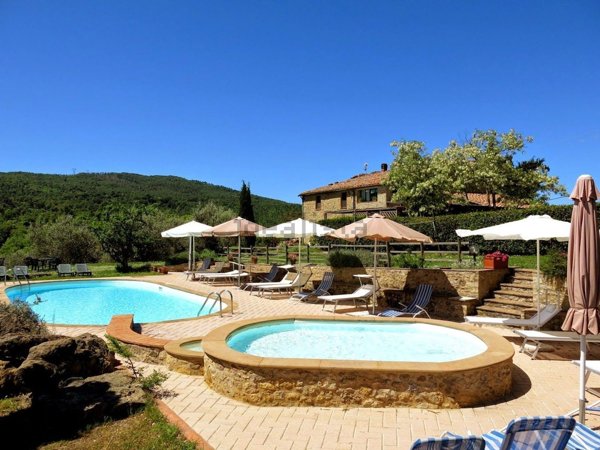 casa indipendente in vendita a Pomarance