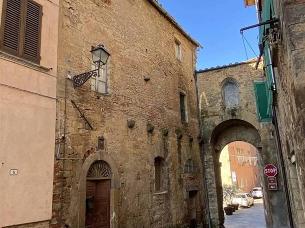 intera palazzina in vendita a Pomarance