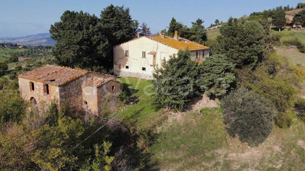 casa indipendente in vendita a Pomarance