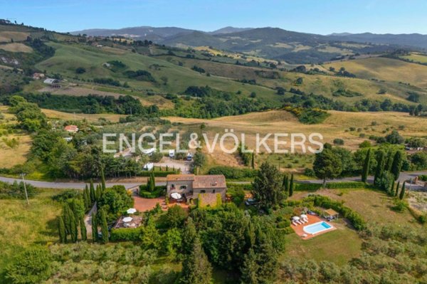 casa indipendente in vendita a Pomarance
