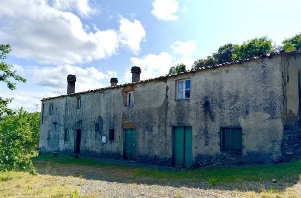 casa indipendente in vendita a Pomarance in zona Serrazzano