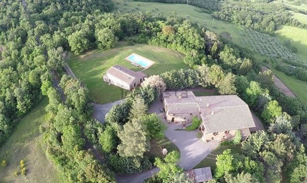 casa indipendente in vendita a Pomarance