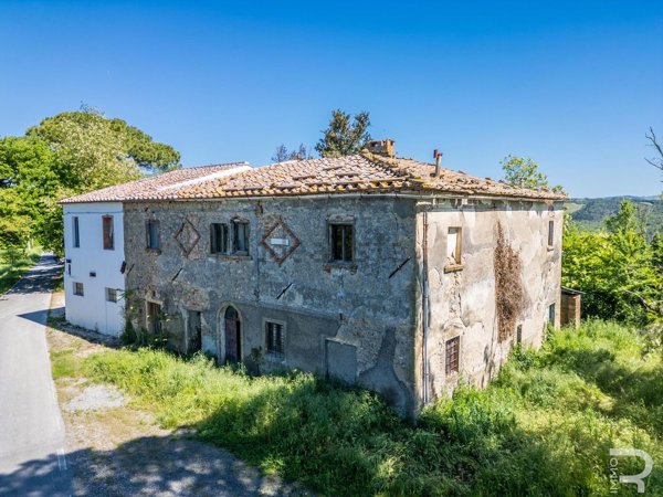 casale in vendita a Pomarance