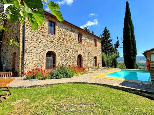 casa indipendente in vendita a Pomarance