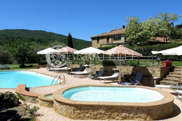 casale in vendita a Pomarance