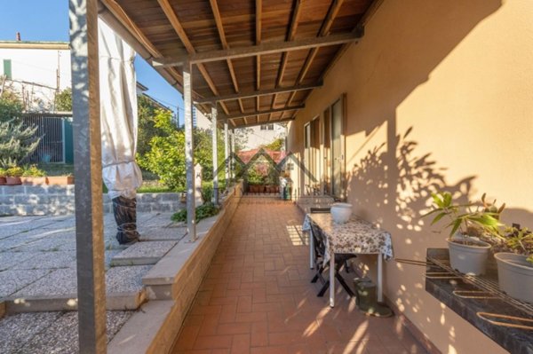 casa indipendente in vendita a Pomarance in zona Montecerboli