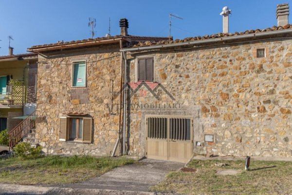 casa semindipendente in vendita a Pomarance in zona Micciano