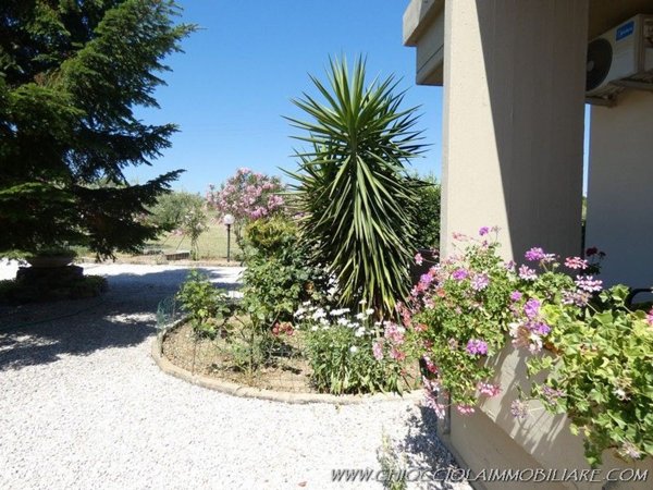 casa indipendente in vendita a Pomarance